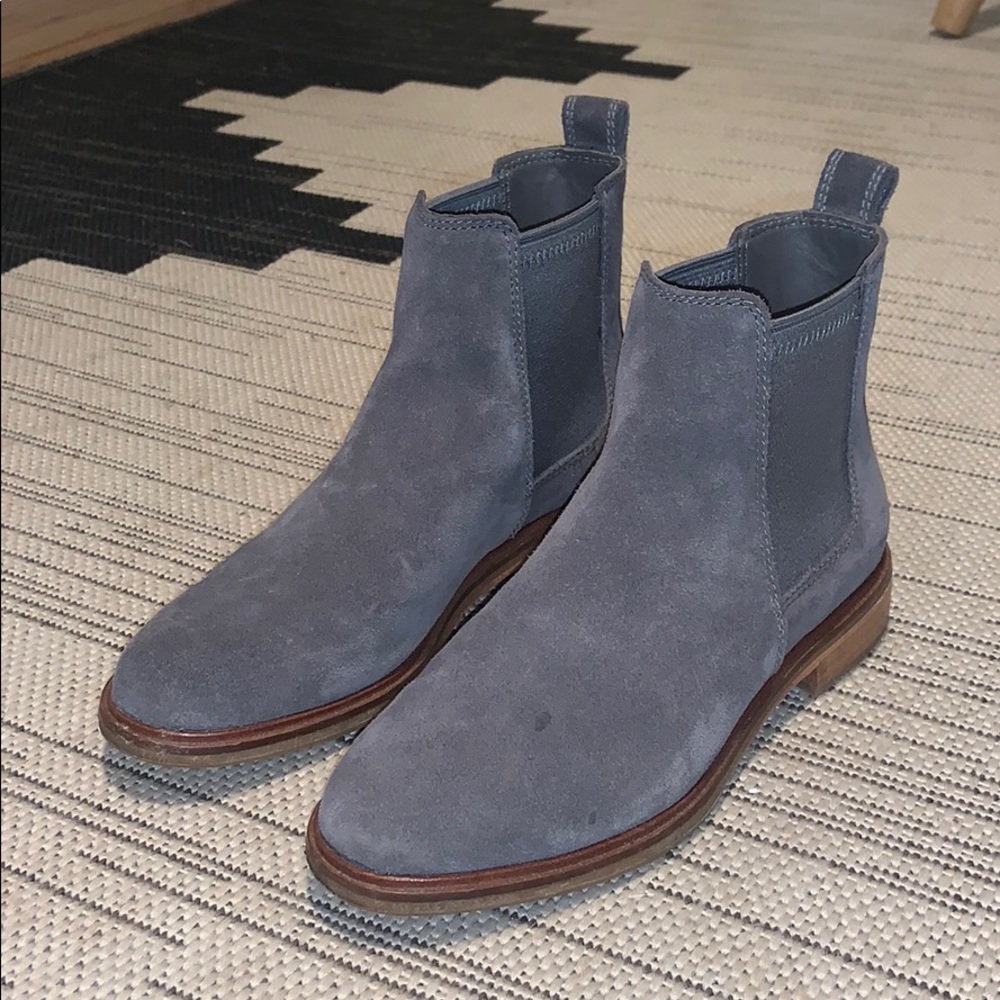 clarks demi beat chelsea boot